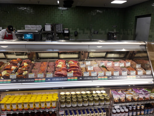 Shopping Mall «Fig Garden Village Shopping Center», reviews and photos, 790 W Shaw Ave, Fresno, CA 93704, USA