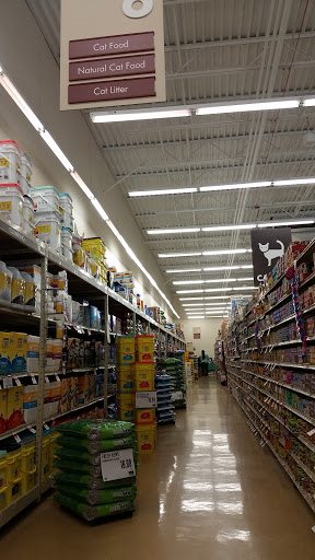 Pet Supply Store «Pet Supplies Plus», reviews and photos, 2789 W Market St, Fairlawn, OH 44333, USA