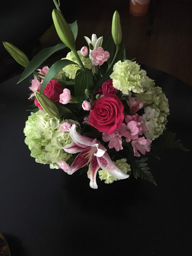 Golden Stem Florist & Plants, 8599 Roswell Rd f, Sandy Springs, GA 30350, USA, 