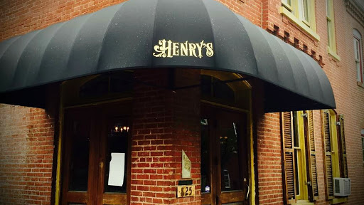 Henry's in Soulard