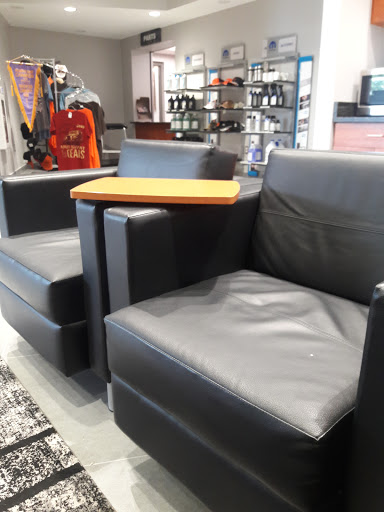 Car Dealer «Golling Chrysler Dodge Jeep Ram of Chelsea», reviews and photos, 1500 S Main St, Chelsea, MI 48118, USA