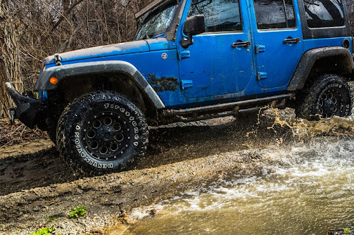 Tire Shop «Hogan Tire & Auto», reviews and photos, 945 Main St, Waltham, MA 02451, USA