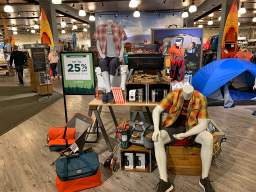 Clothing Store «L.L. Bean», reviews and photos, 100 South Avenue, Bloomington, MN 55425, USA