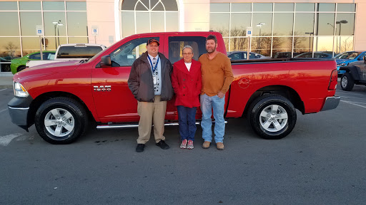Dodge Dealer «East Tennessee Dodge Chrysler Jeep», reviews and photos, 2774 N Main St, Crossville, TN 38555, USA