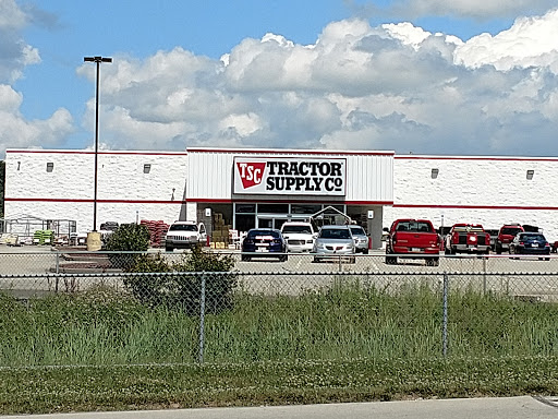 Home Improvement Store «Tractor Supply Co.», reviews and photos, 176 Finley Rd, Belle Vernon, PA 15012, USA
