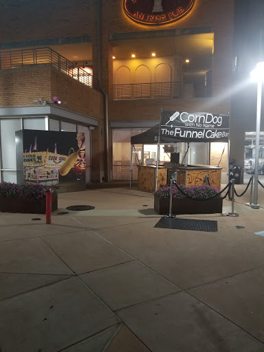 Shopping Mall «Mockingbird Station», reviews and photos, 5307 E Mockingbird Ln, Dallas, TX 75206, USA