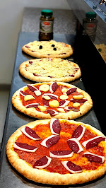 Pepperoni du Pizzas à emporter Gibus Pizza distributeur de pizzas 24h/24 7j/7 à Lescar - n°1