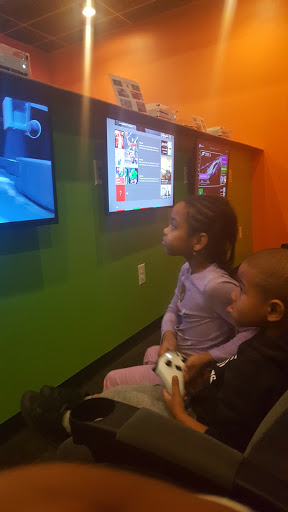 Movie Theater «Fabian 8 Cinema», reviews and photos, 301 Main St, Paterson, NJ 07505, USA