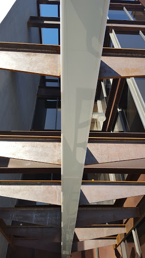 Planet Plexi Custom & Production Plastic Fabricators image
