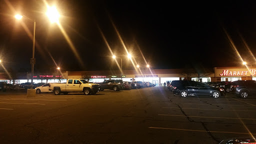 Shopping Mall «Stadium Plaza Shopping Center», reviews and photos, 10 Main St, Tewksbury, MA 01876, USA
