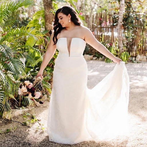 Bridal Shop «Emerald City Gowns», reviews and photos, 1822 Fourth St, Berkeley, CA 94710, USA