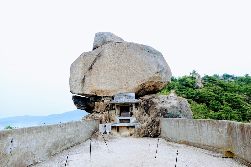 小瀬石鎚神社