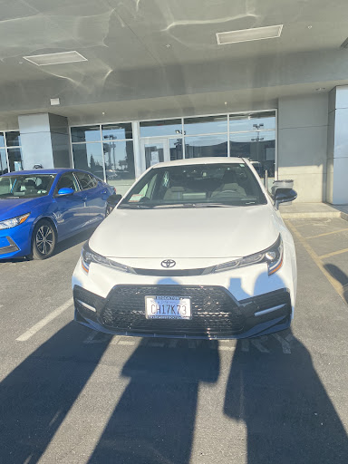 Toyota Dealer «Toyota Town of Stockton», reviews and photos, 2150 E Hammer Ln, Stockton, CA 95210, USA