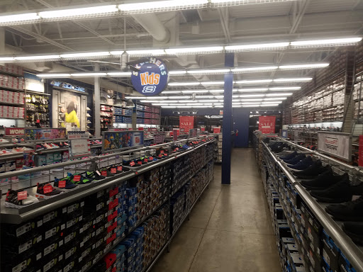 Outlet Mall «Tanger Outlet Foley», reviews and photos, 2601 S McKenzie St, Foley, AL 36535, USA