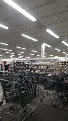 Clothing Store «Burlington Coat Factory», reviews and photos, 3475 Westdale Dr SW, Cedar Rapids, IA 52404, USA