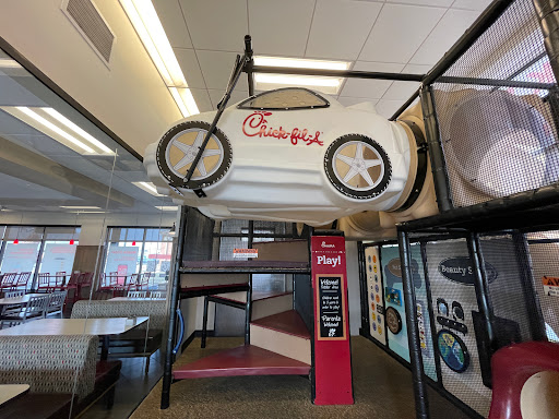Fast Food Restaurant «Chick-fil-A», reviews and photos, 2610 Edgewood Rd SW, Cedar Rapids, IA 52404, USA