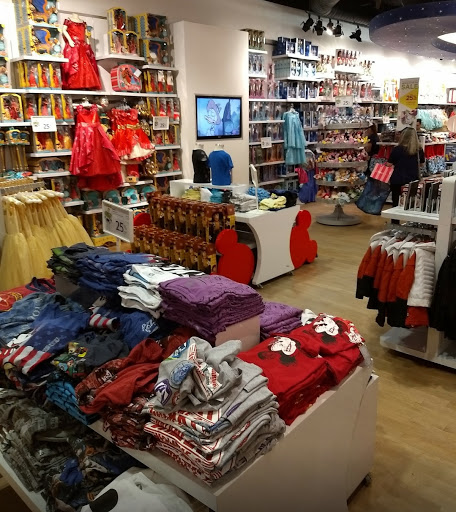 Toy Store «Disney Store», reviews and photos, 7527 Dadeland Mall Cir W, Miami, FL 33156, USA