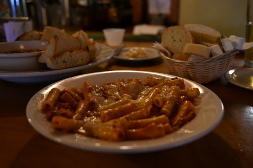 Italian Restaurant «Bambinos Cafe on Delmar», reviews and photos, 1141 E Delmar St, Springfield, MO 65807, USA