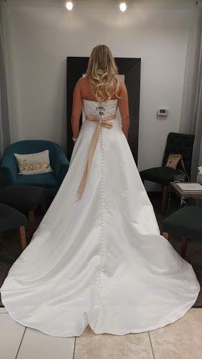 Bridal Shop «Brilliant Bridal», reviews and photos, 520 W Union Hills Dr #102, Phoenix, AZ 85027, USA