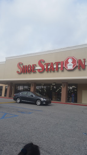 Shoe Store «Shoe Station», reviews and photos, 741 C Hilcrest Road, Mobile, AL 36695, USA