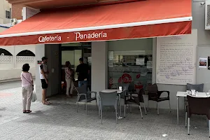 Panadería Cafeteria Maranata image
