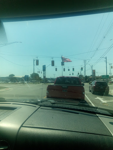 Ford Dealer «Barber Ford», reviews and photos, 640 E 8th St, Holland, MI 49423, USA