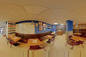 Lunchroom Figaro image