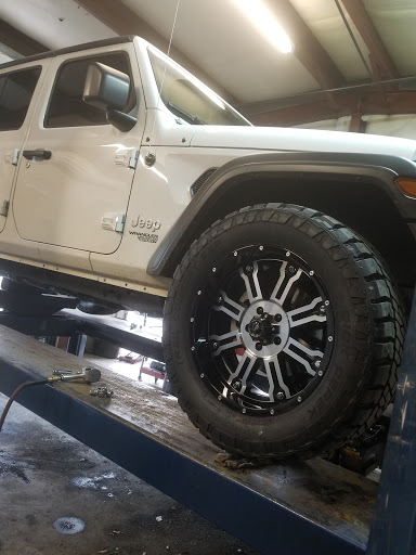 Auto Repair Shop «Hamrick Tire and Automotive», reviews and photos, 389 Atlanta Hwy, Rockmart, GA 30153, USA