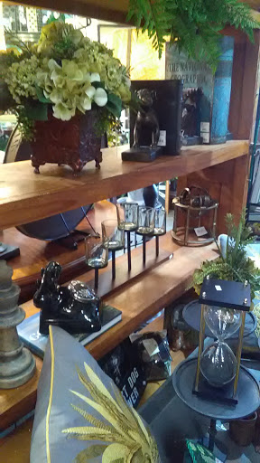 Antique Store «The Barn Antiques», reviews and photos, 167 Co Rd 557A, Lake Alfred, FL 33850, USA