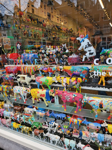http://www.cowmuseum.amsterdam/