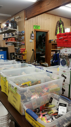 Hunting and Fishing Store «FISHING TACKLE GRAB BAG», reviews and photos, 5521 N State Rd, Davison, MI 48423, USA