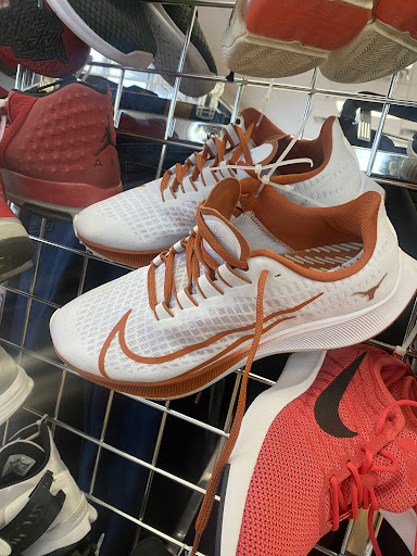 Thrift Store «Goodwill Store and Donation Station», reviews and photos, 10647 Culebra Rd, San Antonio, TX 78251, USA