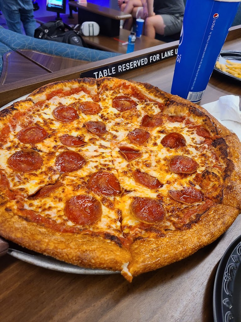 Strikes Lounge 28719