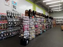 Best Beauty Supply - Car repair in Lee's Summit, MO, Lee's Summit - Rated 4.3/5