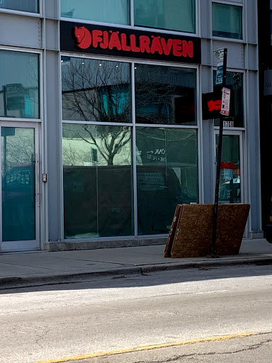 Outdoor Sports Store «Fjällräven Chicago», reviews and photos, 1708 N Damen Ave, Chicago, IL 60647, USA