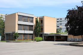 School Of Bachet-De-Pesay