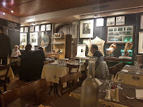Atmosphère du Restaurant français Aux Arts et Sciences Réunis à Paris - n°18