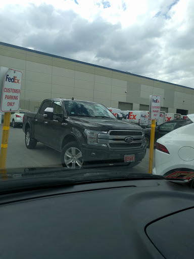 Shipping and Mailing Service «FedEx Ship Center», reviews and photos, 300 Craig Pl, Hillside, IL 60162, USA