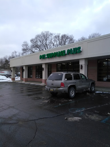 Pet Supply Store «Pet Supplies Plus», reviews and photos, 5161 Gull Rd, Kalamazoo, MI 49048, USA