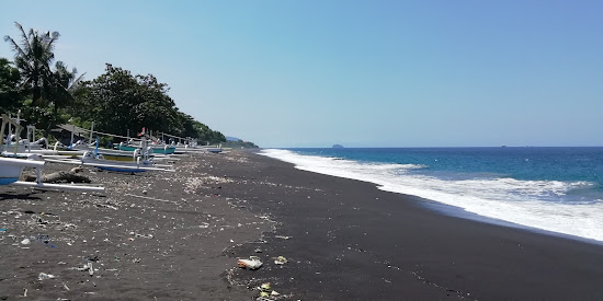 Pengalon Beach