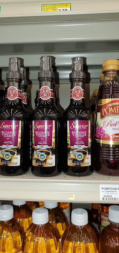 Grocery Store «Sureway Supermarket», reviews and photos, 1600 2nd St, Henderson, KY 42420, USA