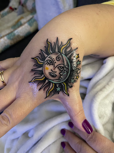 Tattoo Shop «Spirit Gallery Tattoo», reviews and photos, 207 Bank St, New London, CT 06320, USA