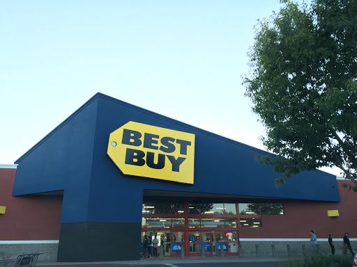 Electronics Store «Best Buy», reviews and photos, 3055 SW Cedar Hills Blvd, Beaverton, OR 97005, USA