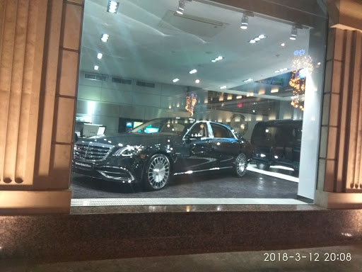 Авилон Воздвиженка - официальный дилер Mercedes-Benz.