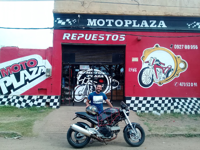 MotoPlaza