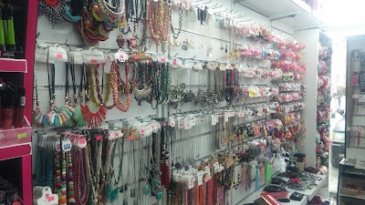 Photos of &Ccedil;arşı Pazar AVM. Binbir&ccedil;eşit