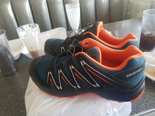 Sporting Goods Store «Any Mountain, Roseville», reviews and photos, 392 Roseville Square, Roseville, CA 95678, USA