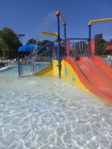 Public Swimming Pool «Reed Road Water Park», reviews and photos, 2000 Hastings Ln, Upper Arlington, OH 43221, USA
