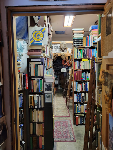 Book Store «D G Wills Books», reviews and photos, 7461 Girard Ave, La Jolla, CA 92037, USA