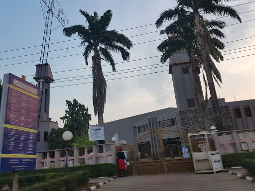 Archbishop Vinning Memorial Church Cathedral, Oba Akinjobi Way, Ikeja GRA, Ikeja, Nigeria, Church, state Lagos